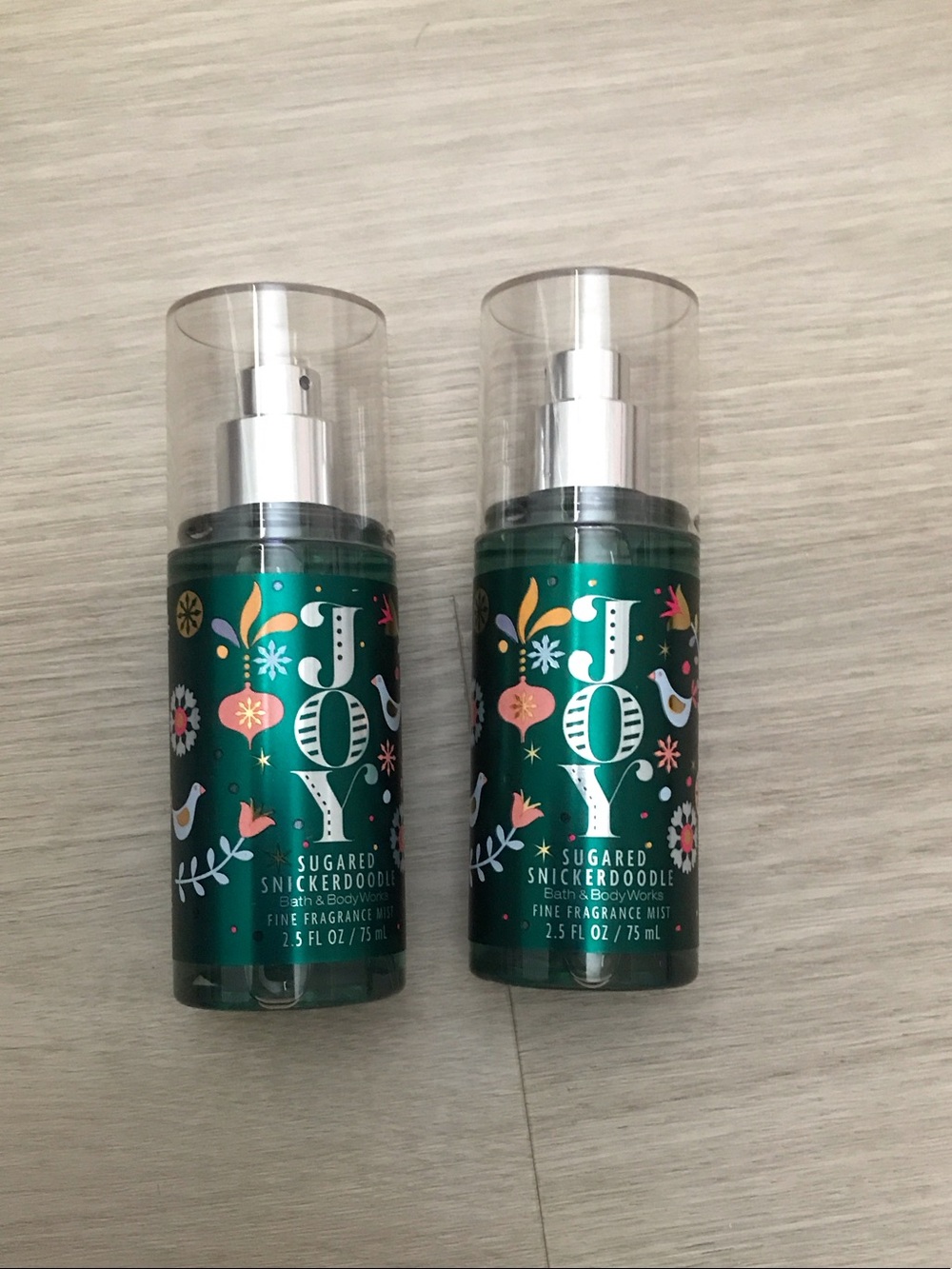 Bath & Body Works Joy Sugared Snickerdoodle Fine Fragrance Mist - Green